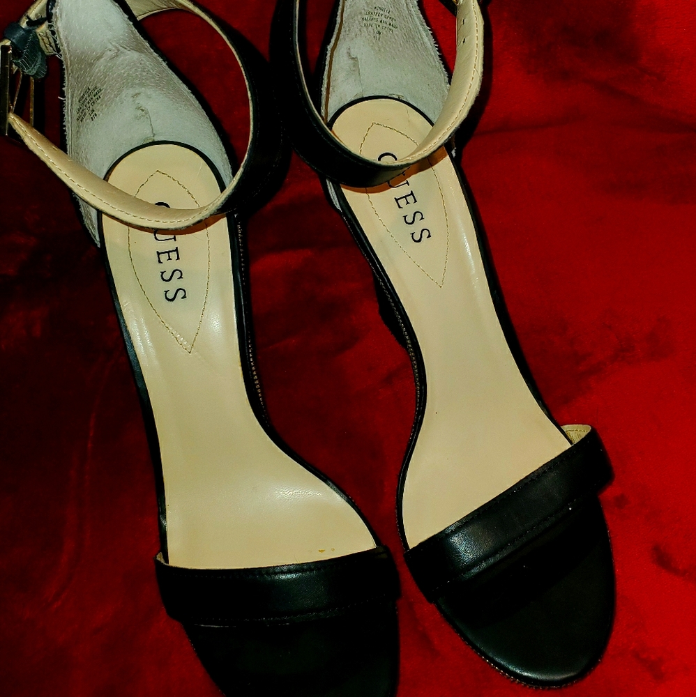 Guess wedge heel strappy sandal.  Black size 10.